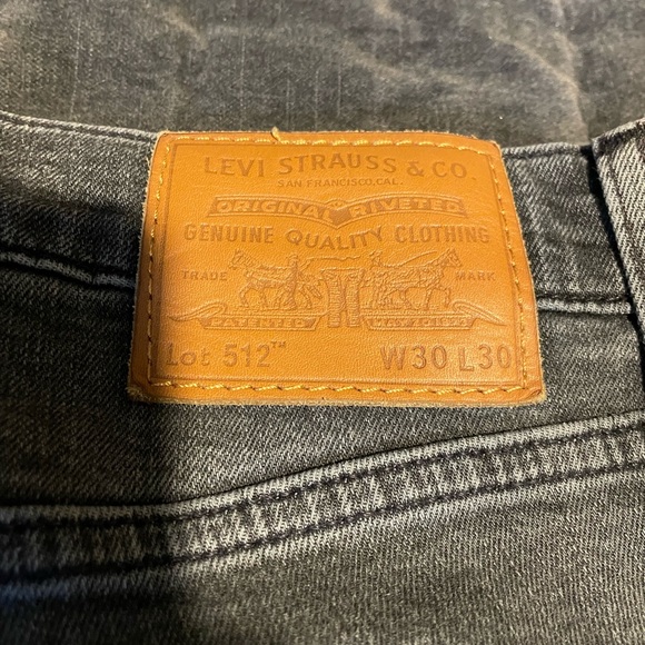 Black Levi’s 512 - Picture 3 of 3